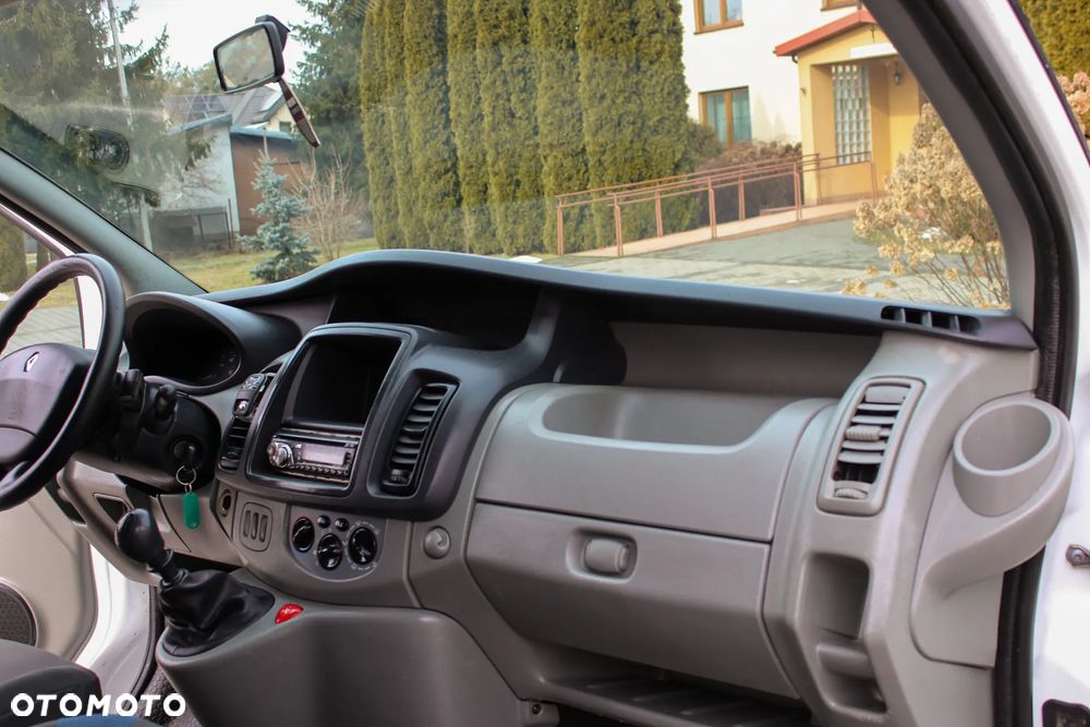 Renault Trafic - 17