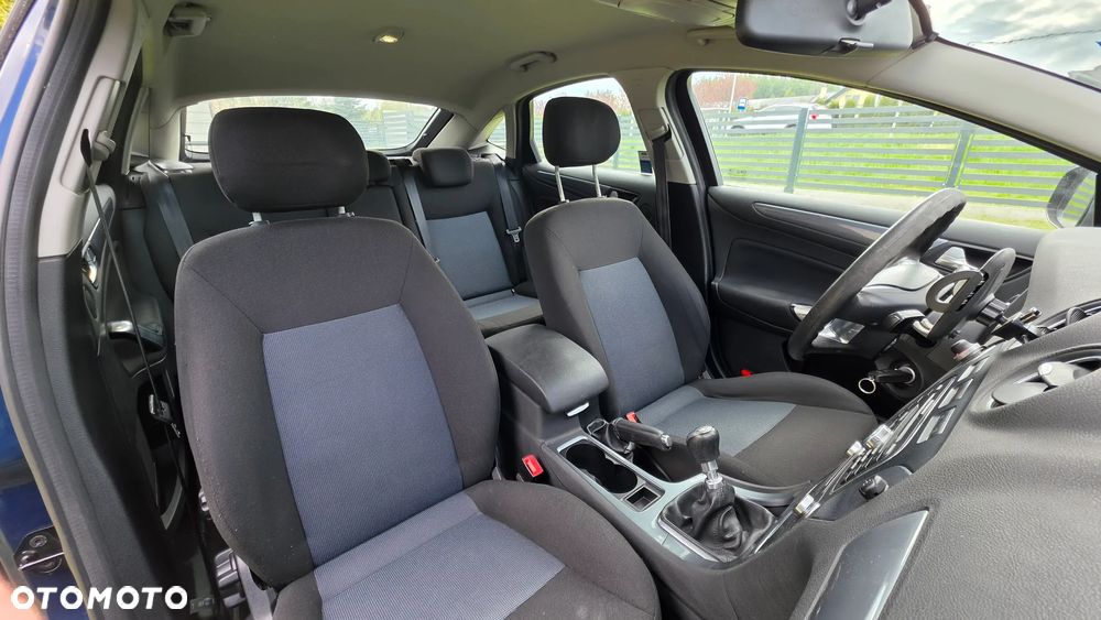 Ford Mondeo 2.0 TDCi Ambiente - 6