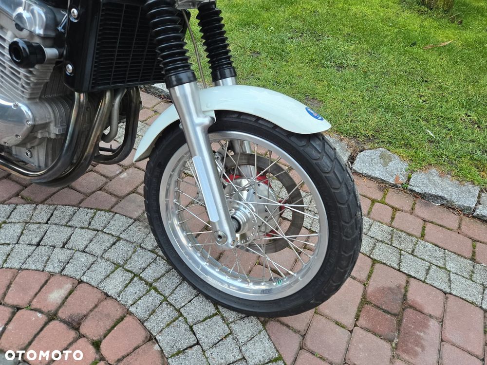 Triumph Thunderbird - 29