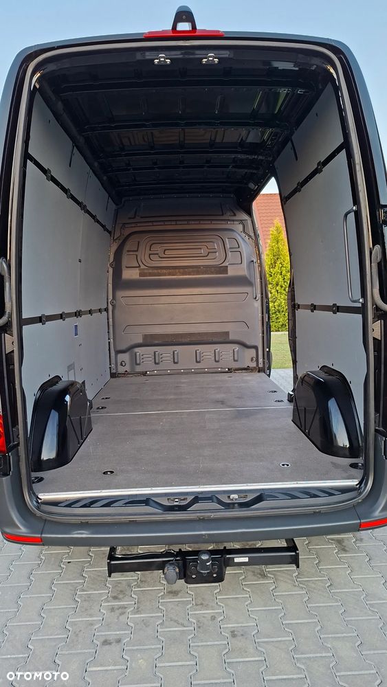 Mercedes-Benz Sprinter - 32