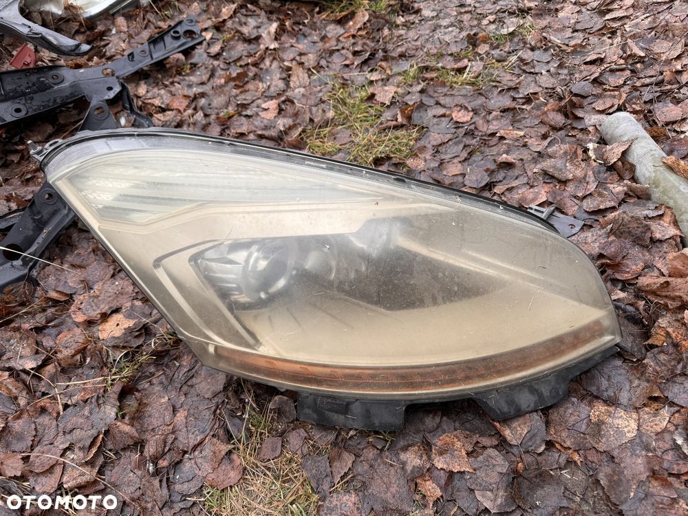 CITROEN C4 GRAND PICASSO XENON  KSENON REFLEKTOR Lampa Prawa EU - 1
