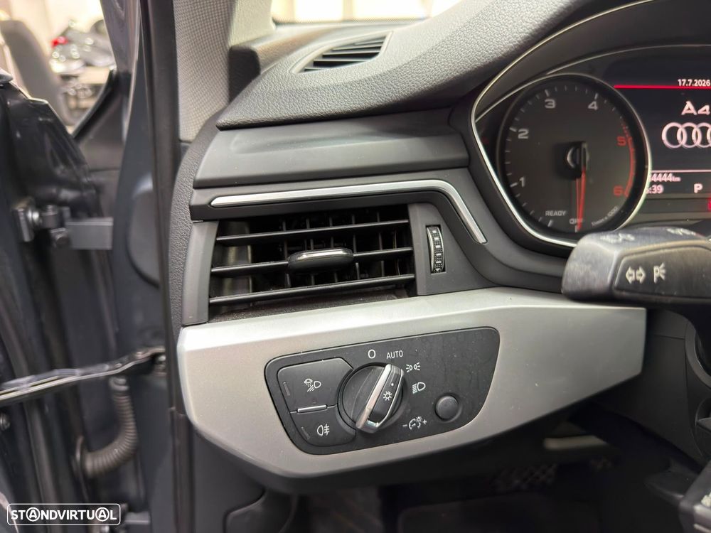 Audi A4 Avant 35 TDI S tronic - 31