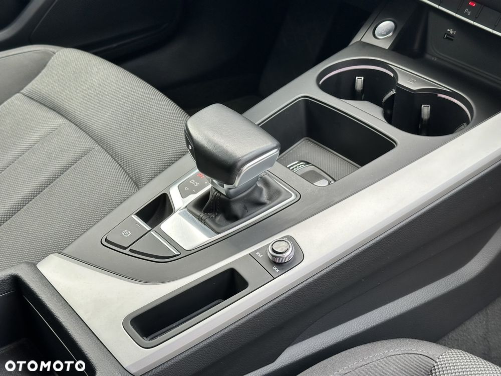 Audi A4 Avant 35 TDI mHEV S tronic - 17