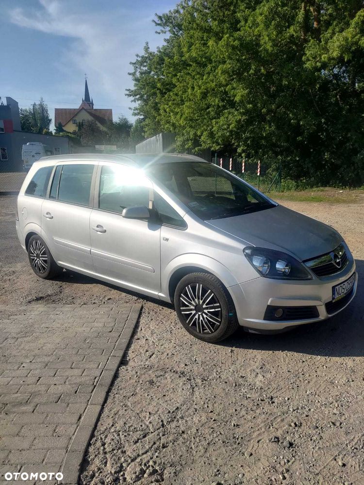 Opel Zafira - 1