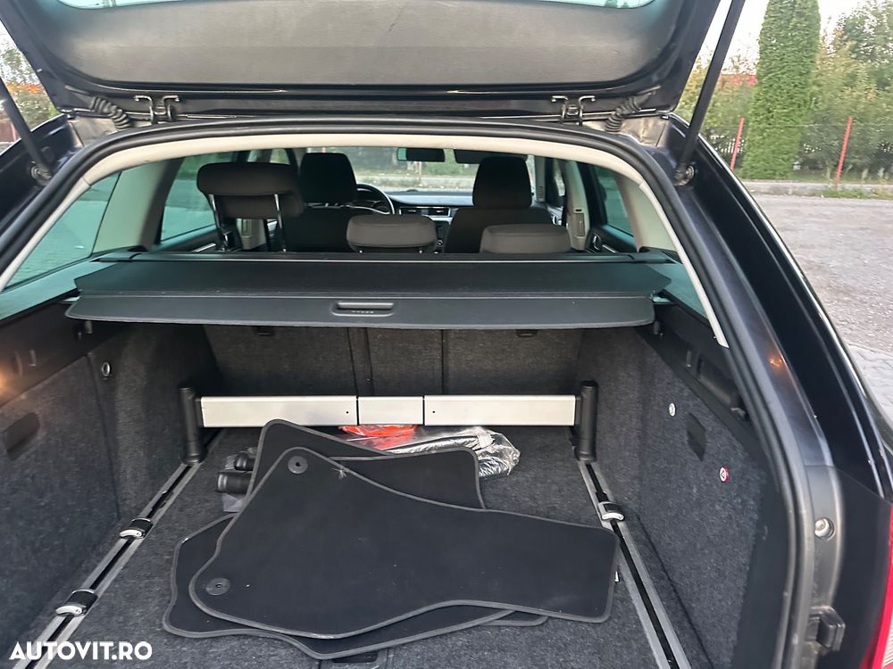 Skoda Superb 2.0 TDI Ambition - 22