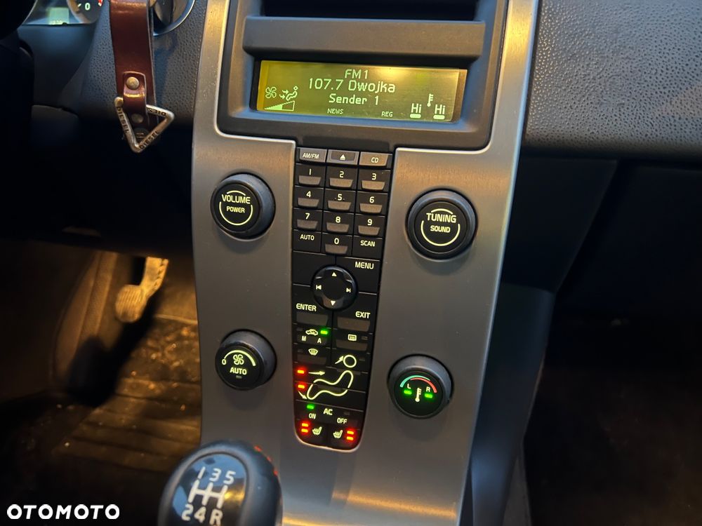 Volvo V50 1.6D Momentum - 17