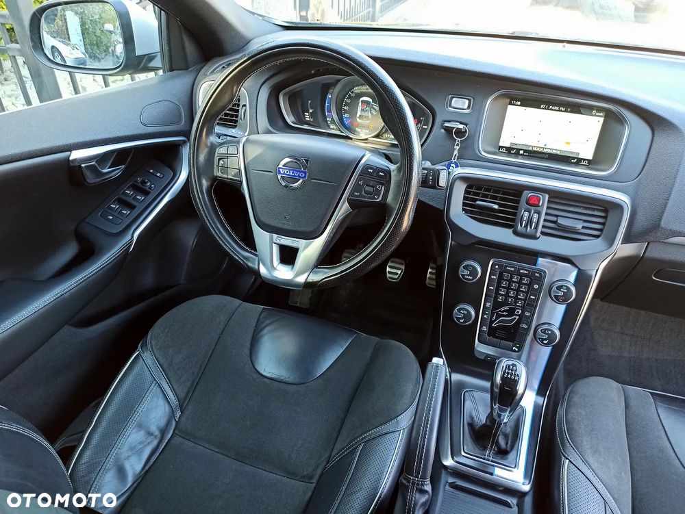 Volvo S60 D2 - 12