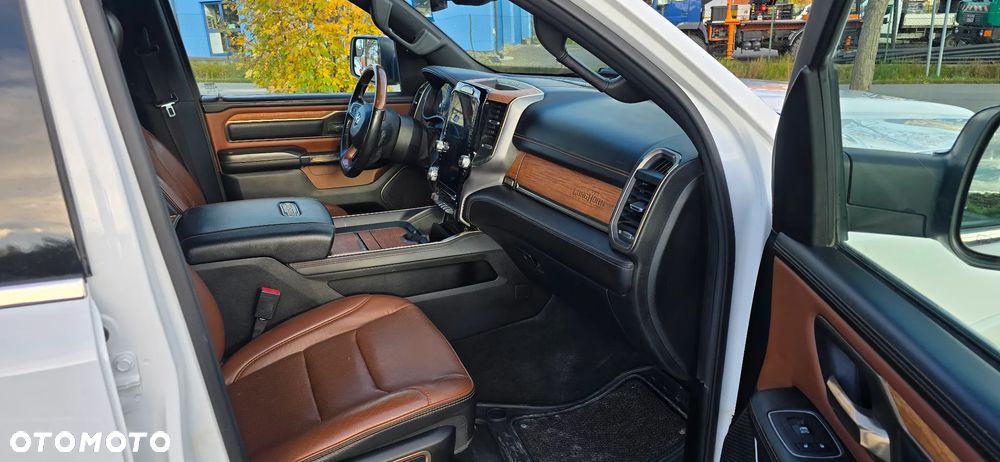 RAM 1500 Crew Cab Longhorn - 12