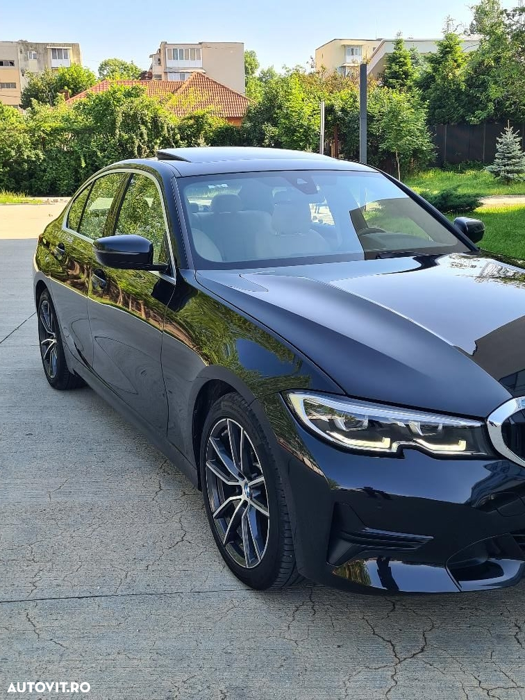 BMW Seria 3 330i AT Sport Line - 23