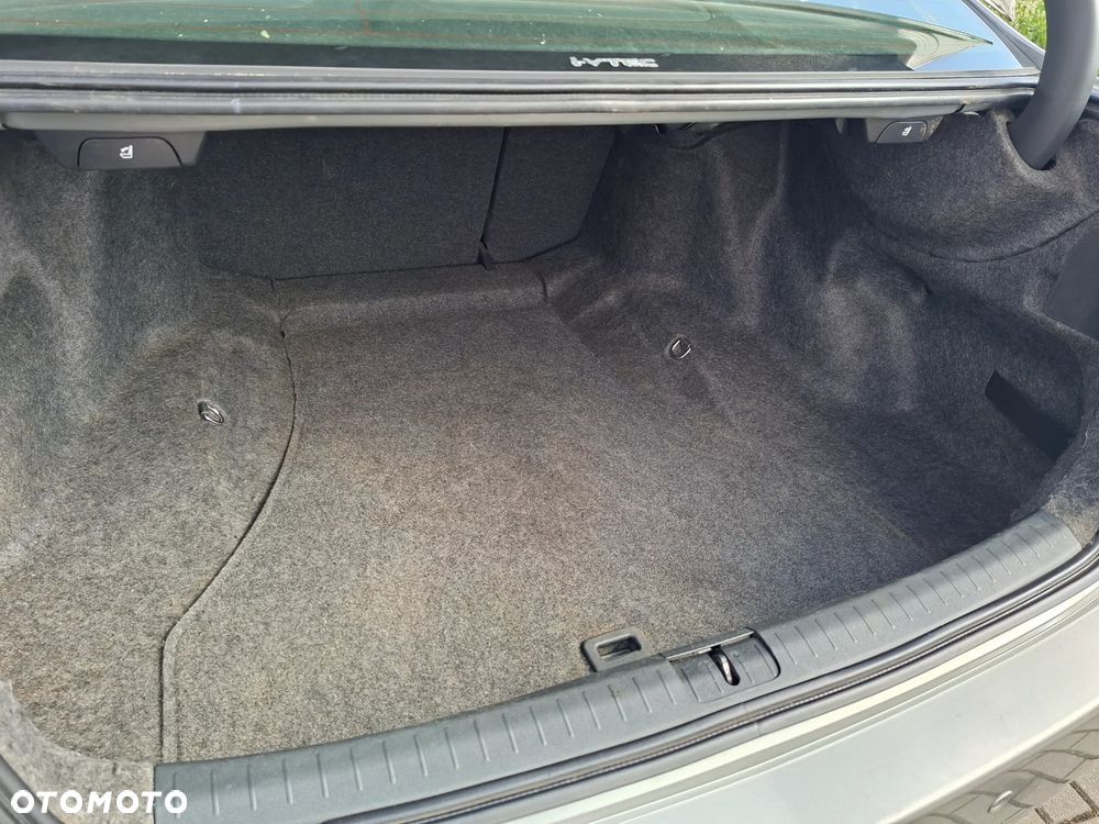 Honda Accord 2.0 Executive - 19