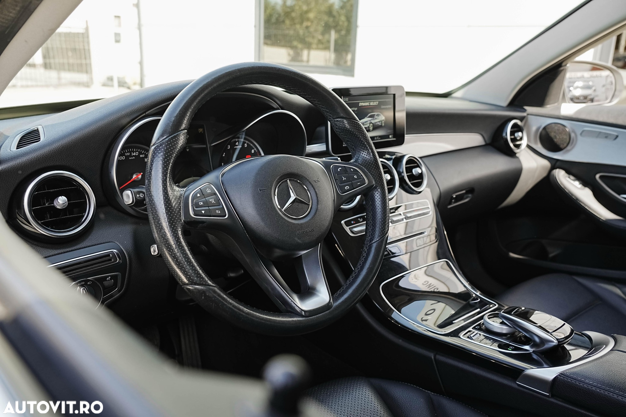 Mercedes-Benz C - 8