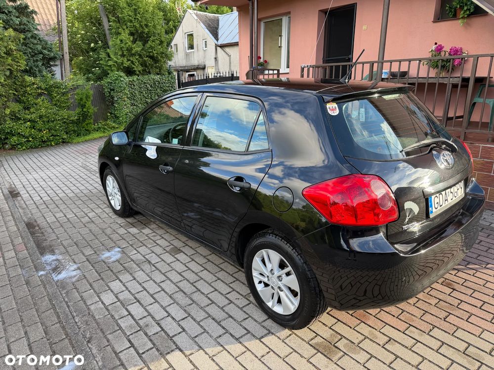 Toyota Auris 2.0 D-4D Luna - 3