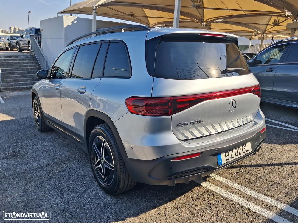 Mercedes-Benz EQB 250+ AMG Line - 8
