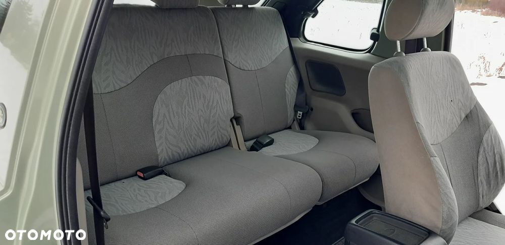 Land Rover Freelander 2.0 D - 12