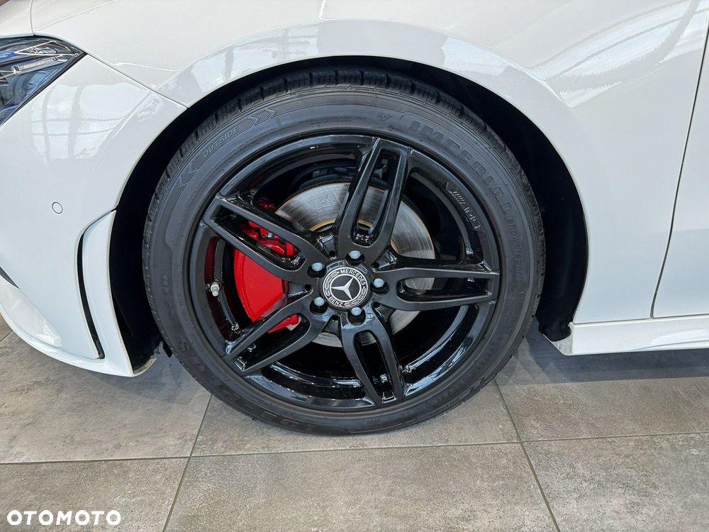 Mercedes-Benz CLA - 11