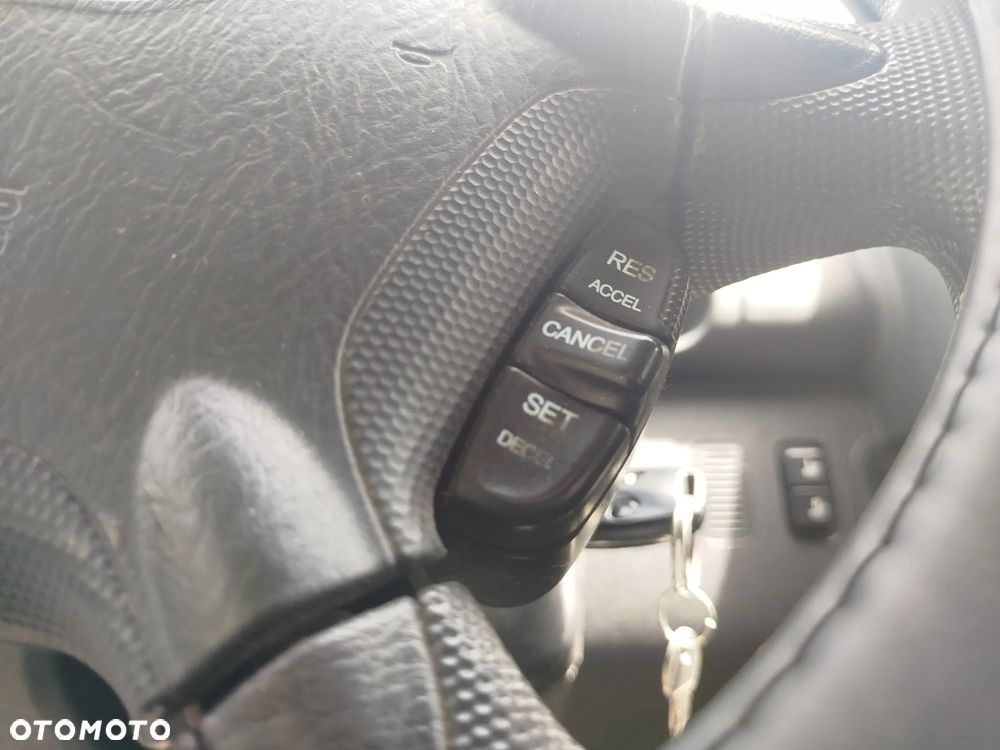 Honda CR-V 2.0 Executive - 24