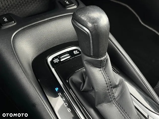 Toyota Corolla 1.8 Hybrid Executive - 26