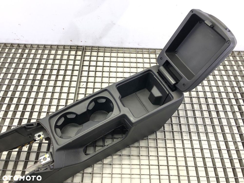 TUNEL ŚRODKOWY - 145.00 PLN - VOLVO S40 II (544) 2003 - 2012 2.4 125 kW [170 KM] benzyna 2004 - - 3