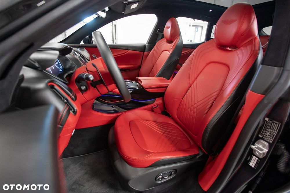 Aston Martin DBX Standard - 32