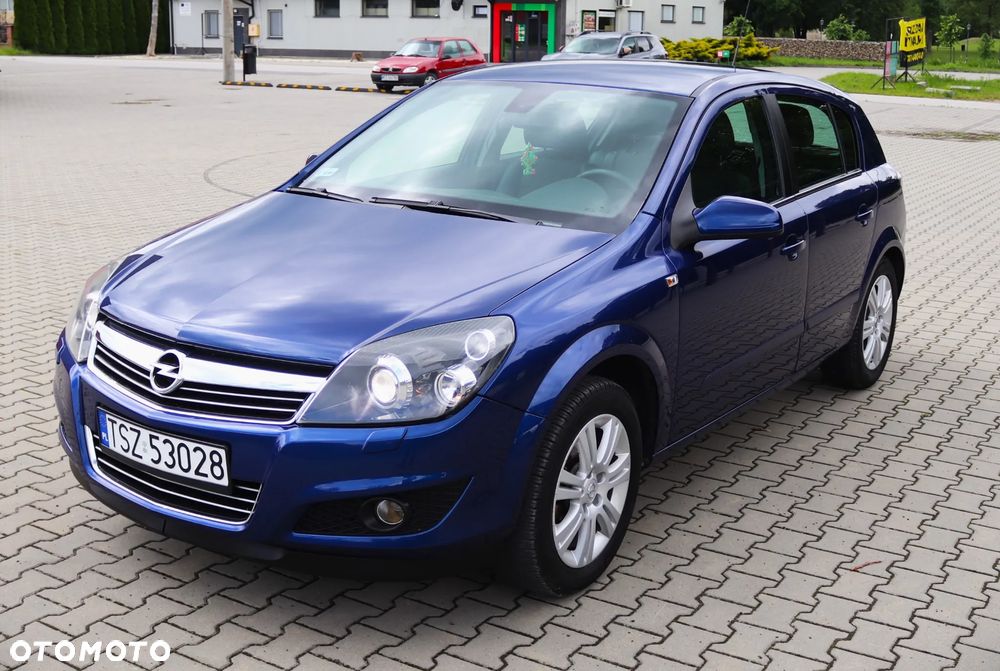 Opel Astra 1.6 Easytronic Innovation 110 Jahre - 1