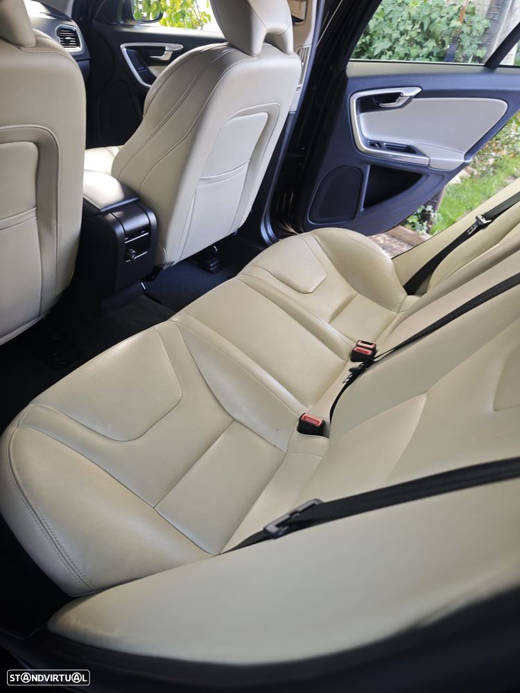 Volvo S60 2.0 D3 Momentum - 8