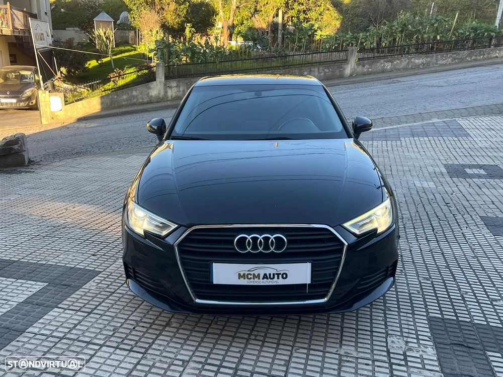 Audi A3 Sportback 1.6 TDI S tronic design - 11