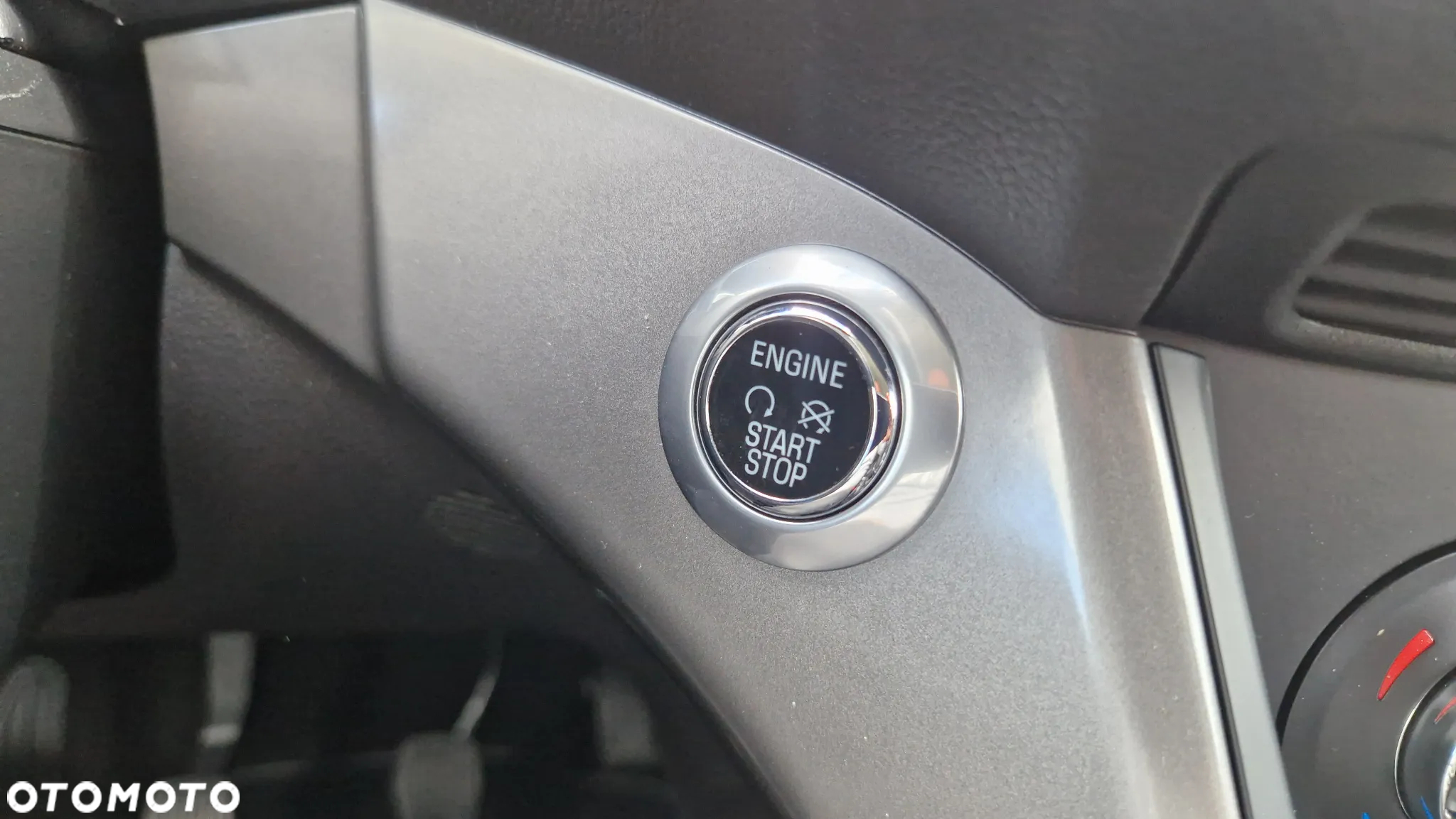 Ford Kuga 2.0 TDCi 2x4 Titanium - 11