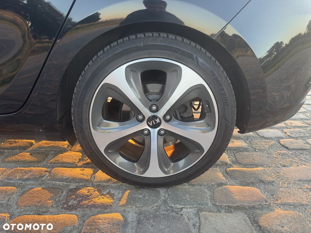 Kia Carens 1.7 CRDi L - 10