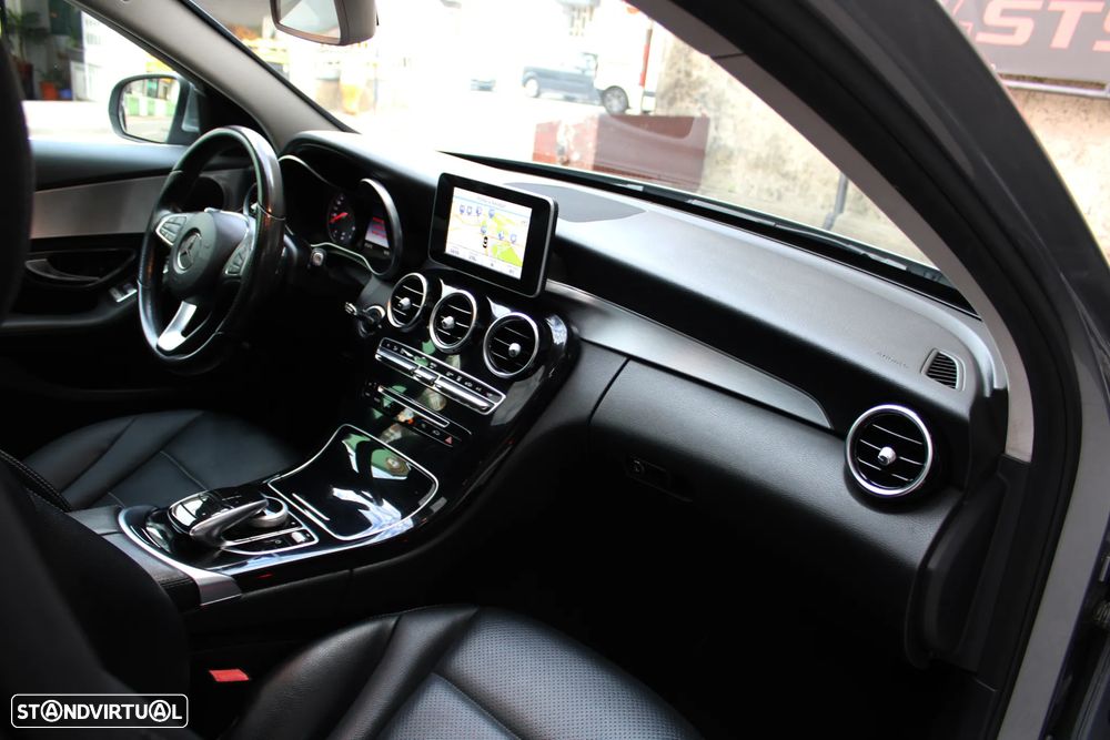 Mercedes-Benz C 350 e - 32