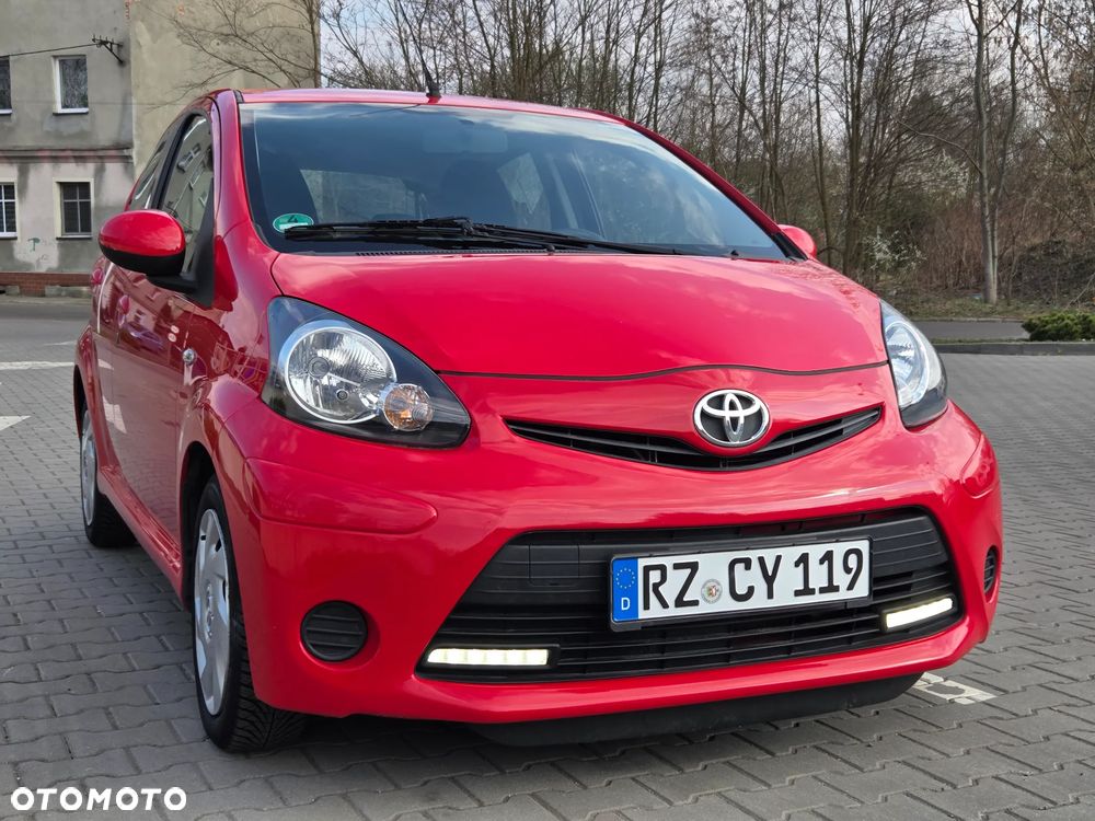 Toyota Aygo CoolRed - 8