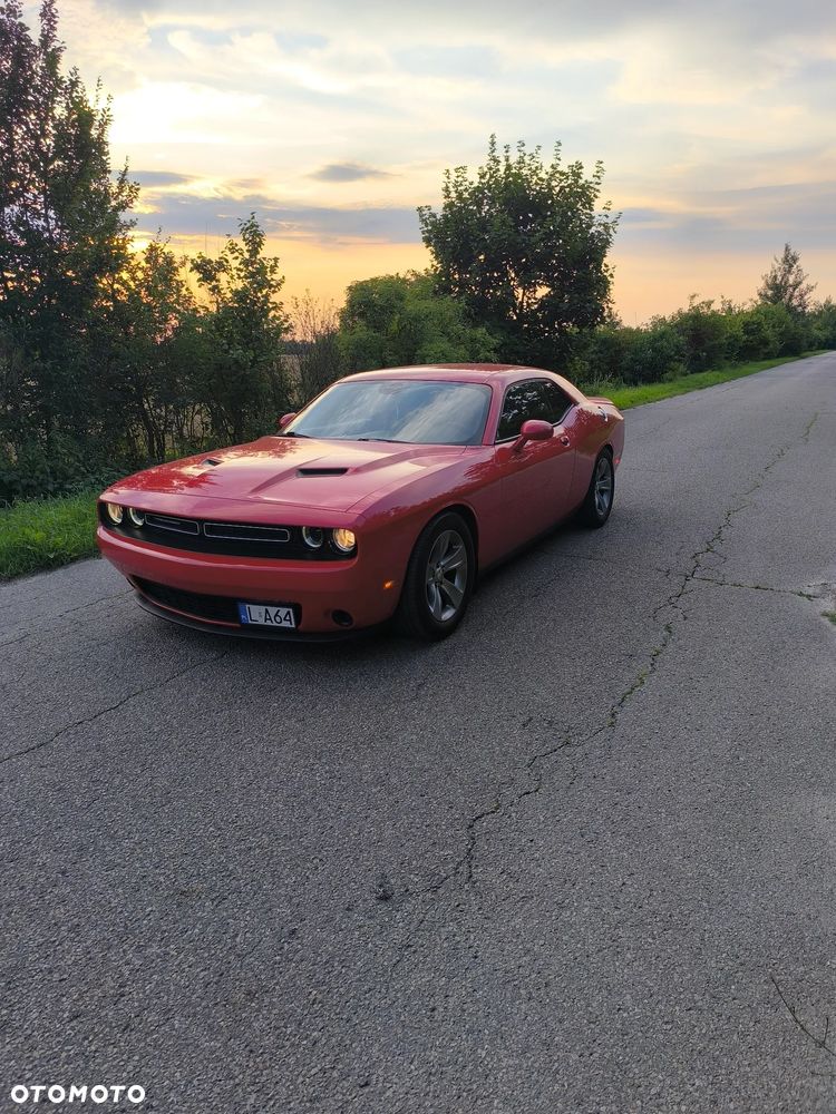 Dodge Challenger 3.6 SXT - 3