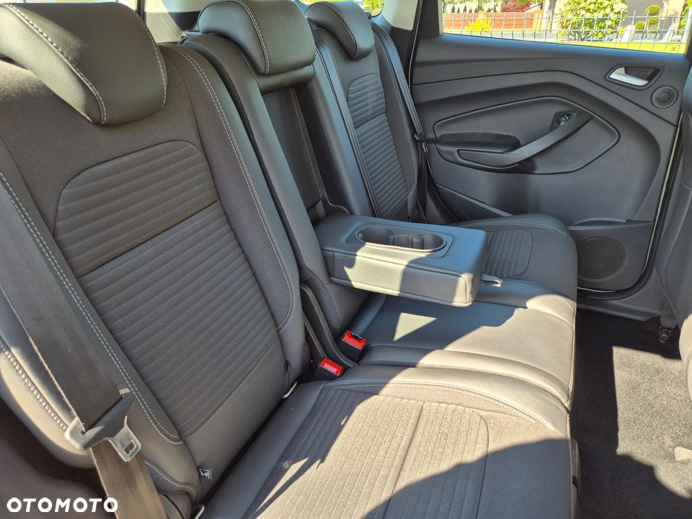 Ford Kuga 2.0 TDCi 4x2 Titanium - 14