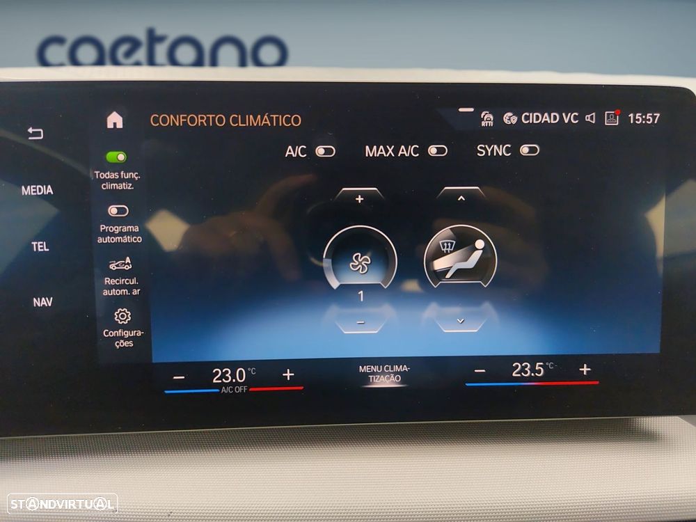 BMW 225xe Active Tourer - 32