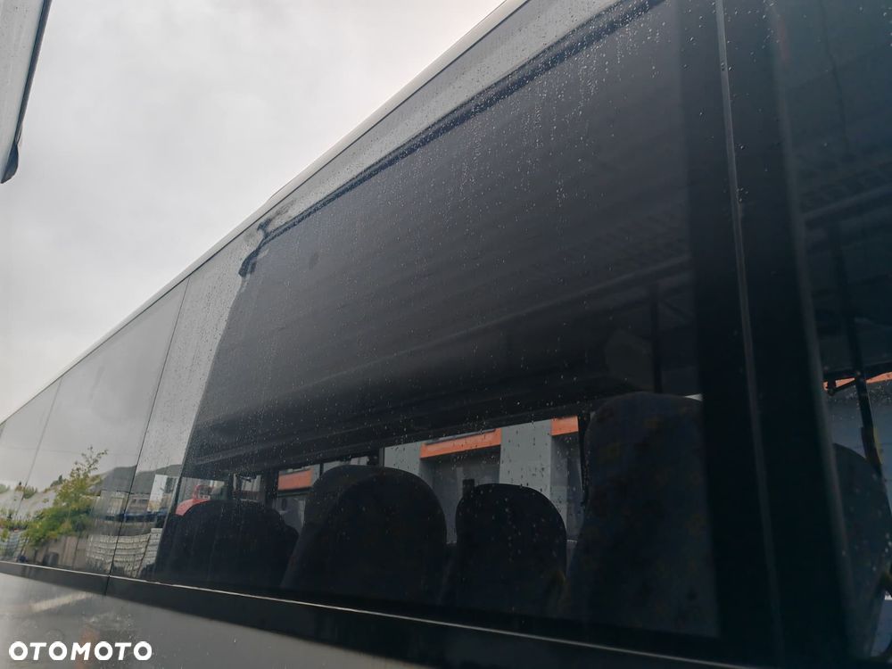 SZYBA BOCZNA MERCEDES INTOURO DŁ 2.20m WYS 1.10m - 3