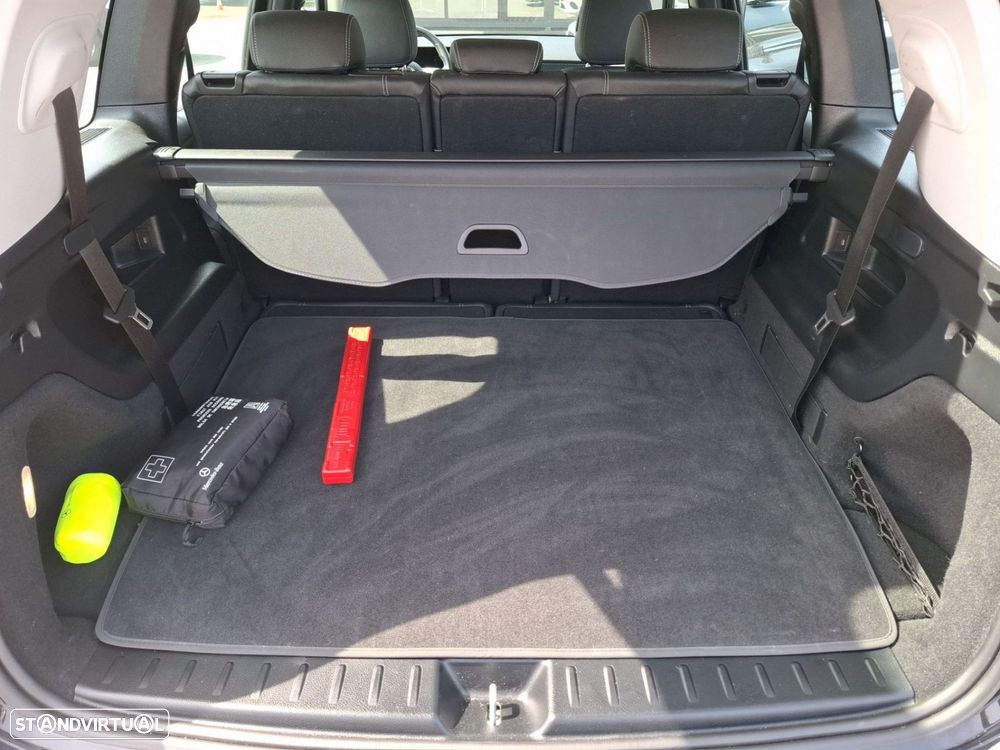 Mercedes-Benz GLB 180 d Progressive - 28