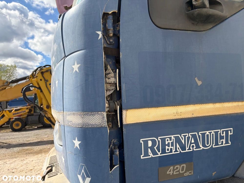 Renault Kerax 420.40 P 8X4 - 31