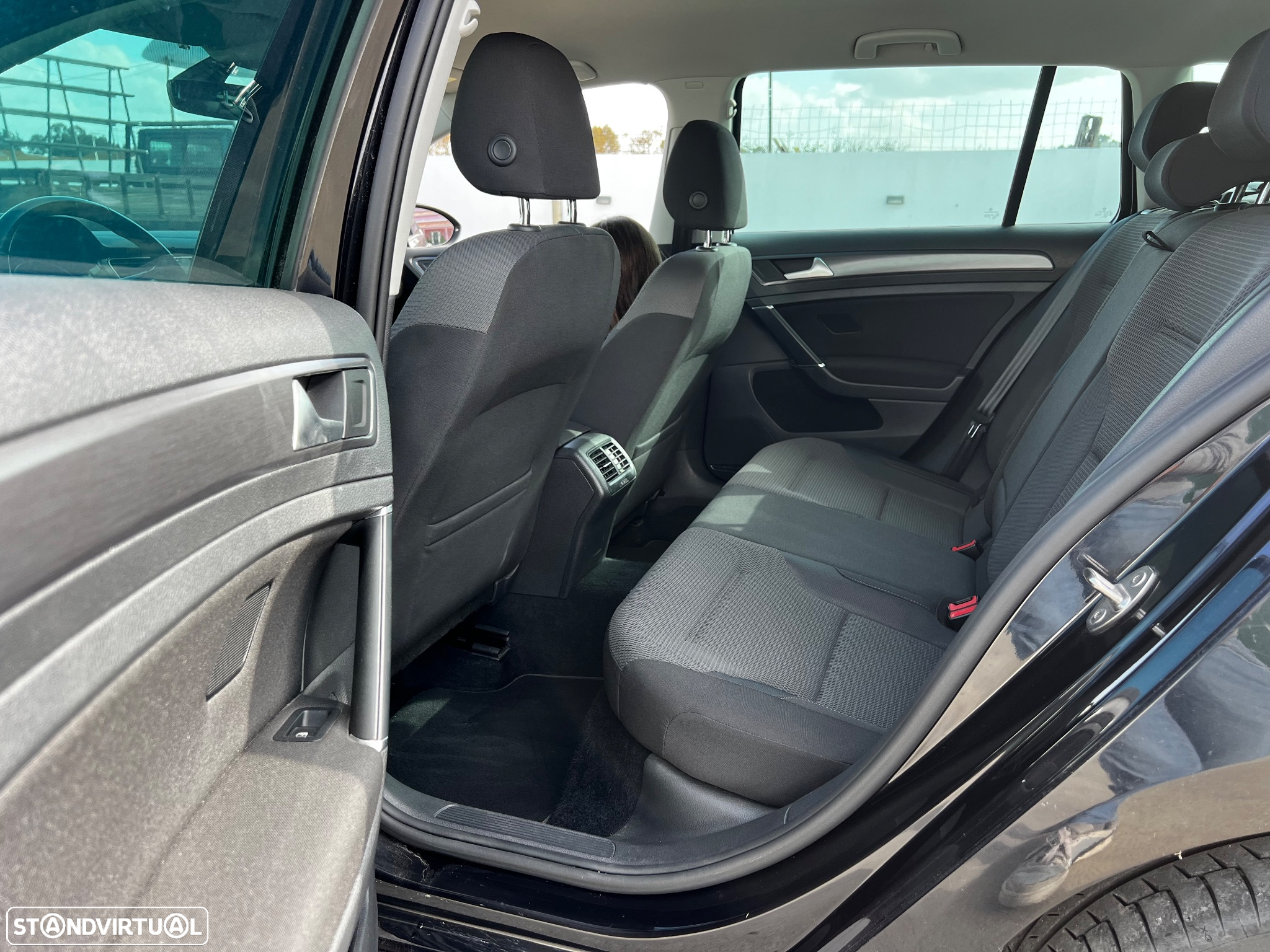 VW Golf Variant 1.6 TDI Highline - 17