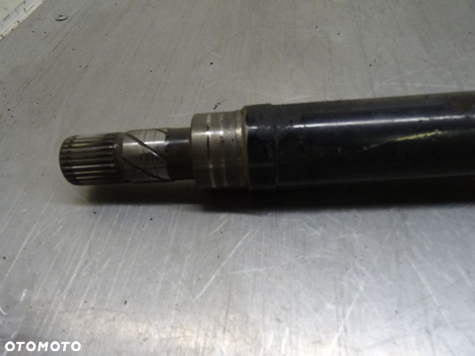 VOLVO V70 III 07-12 2.4D PÓŁOŚ PRAWA PRAWY PRZÓD DŁUGA - 2