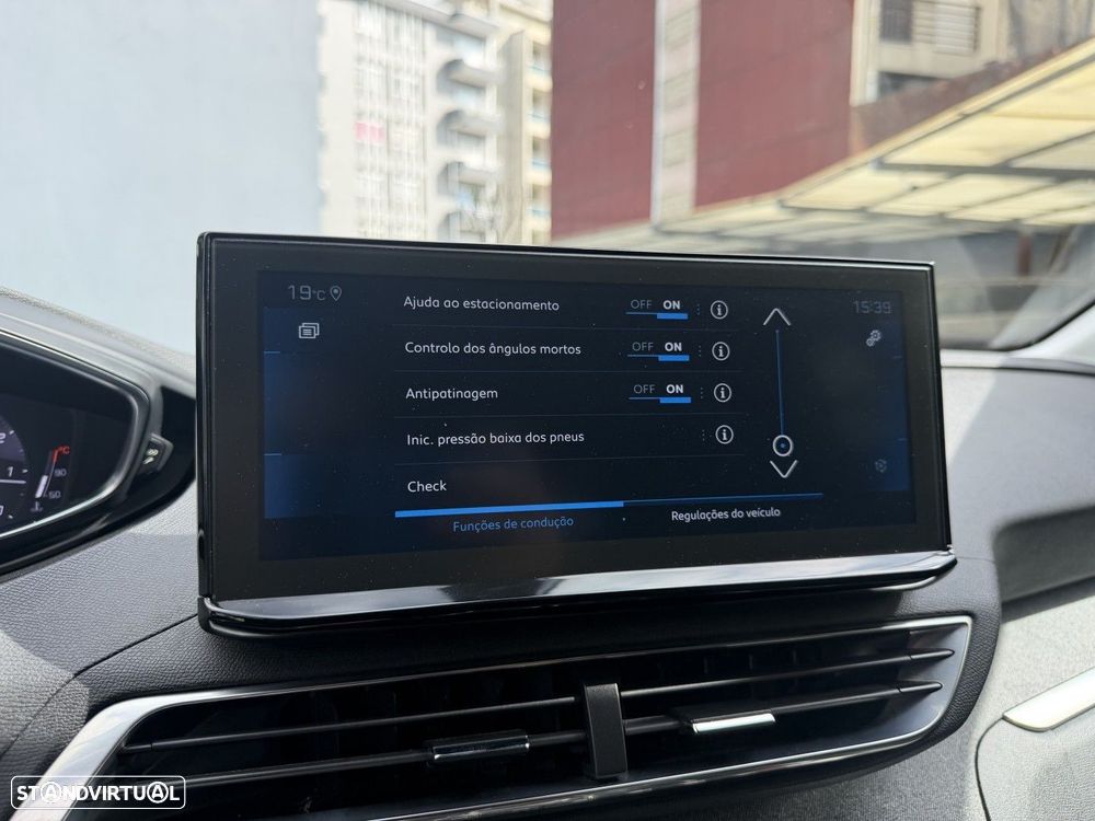 Peugeot 5008 1.2 PureTech Allure Pack EAT8 - 56