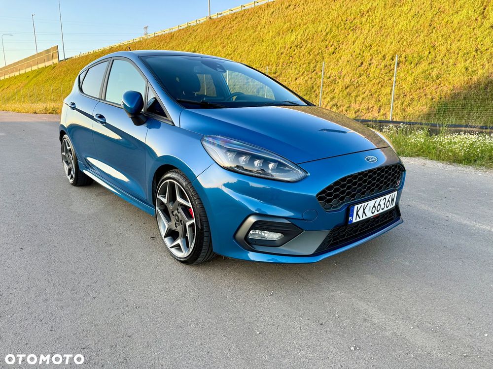 Ford Fiesta - 2