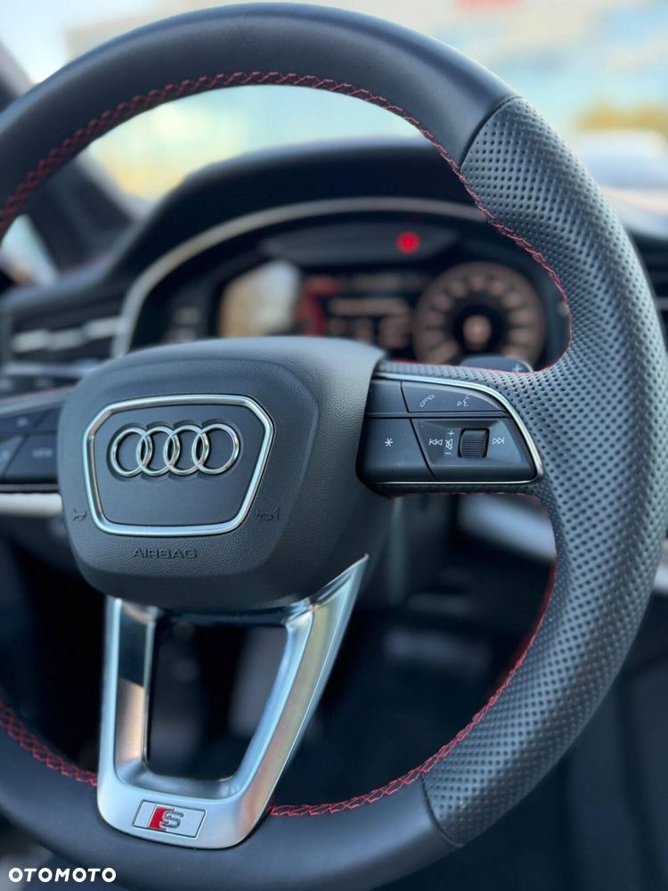 Audi Q7 TFSI e PHEV 360 kW Quattro S Line Tiptr - 23