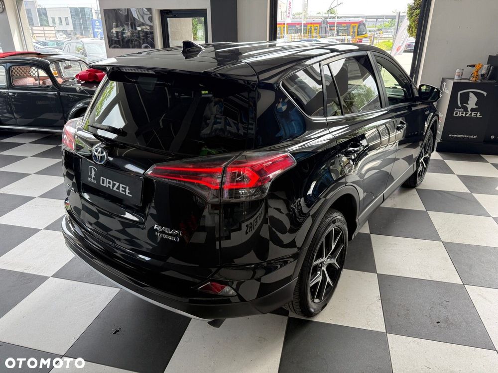 Toyota RAV4 - 5