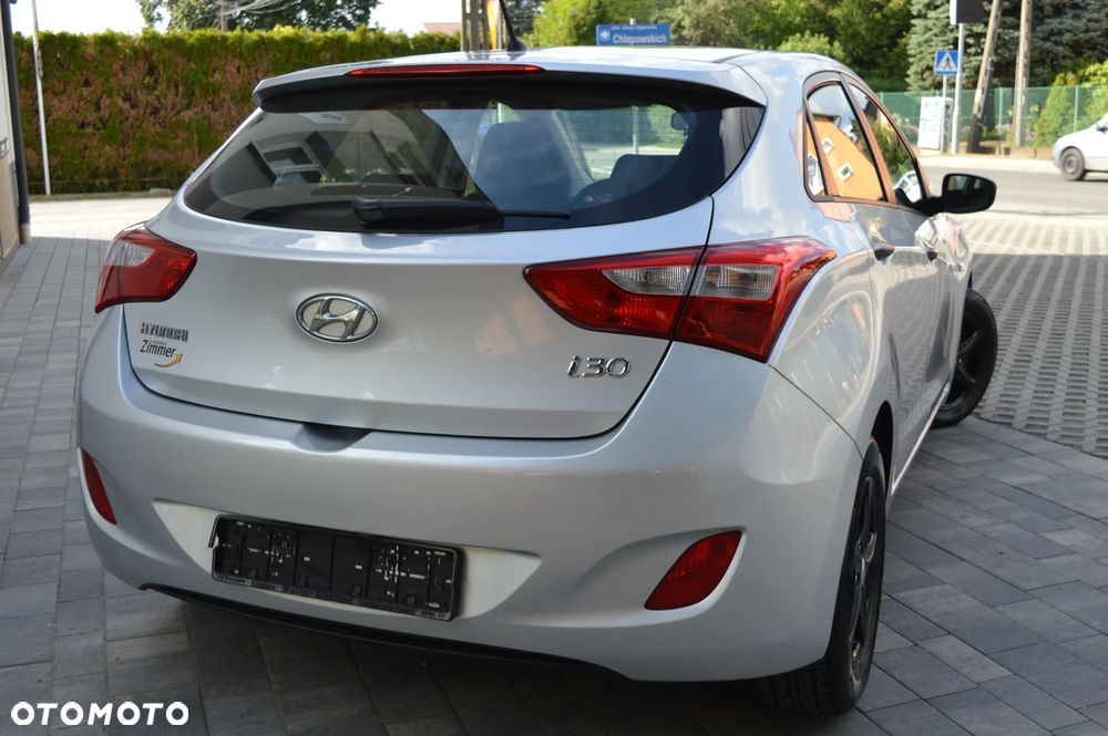 Hyundai i30 1.4 Trend - 15