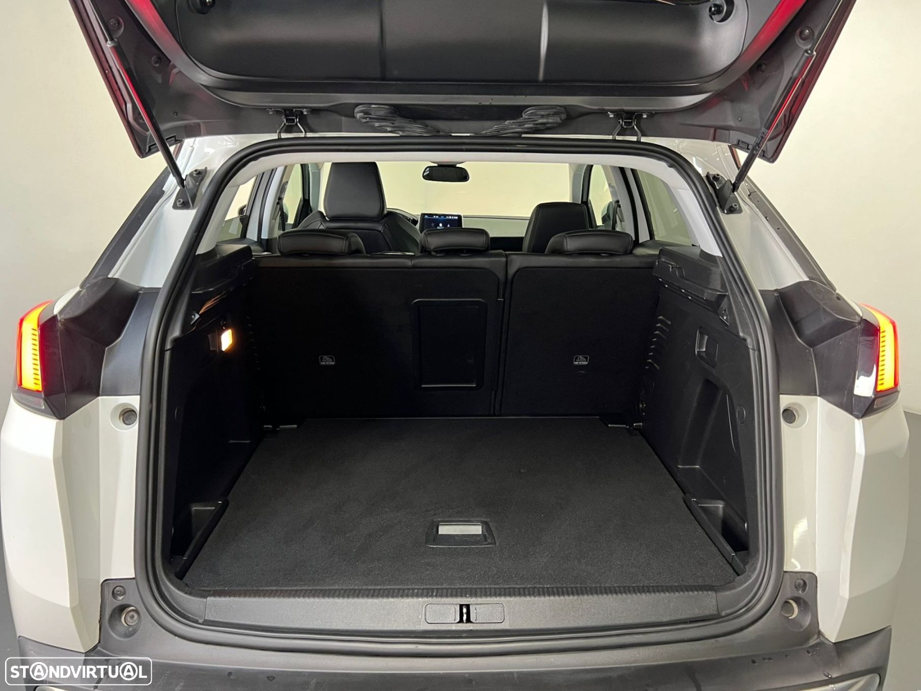 Peugeot 3008 1.2 PureTech Allure - 20