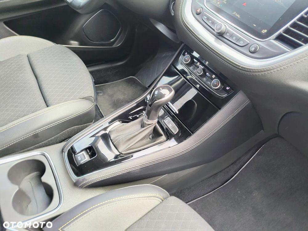 Opel Grandland X 1.6 T Ultimate S&S - 16