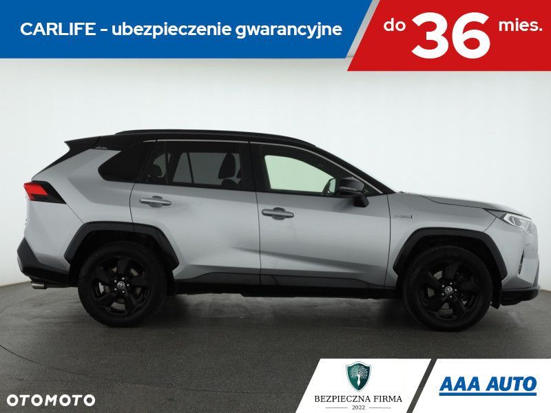 Toyota RAV4 - 8