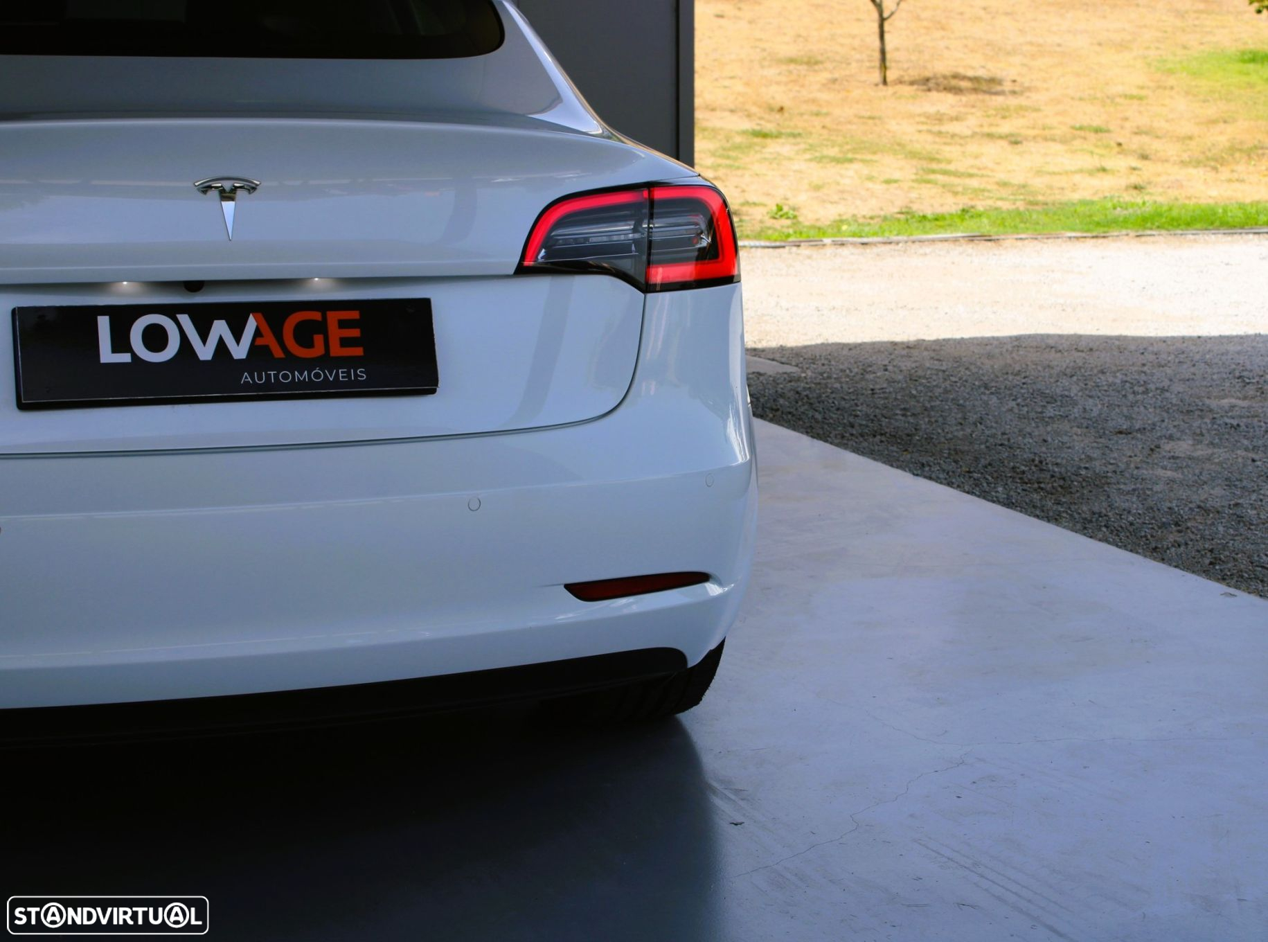 Tesla Model 3 Standard Range Plus RWD - 24
