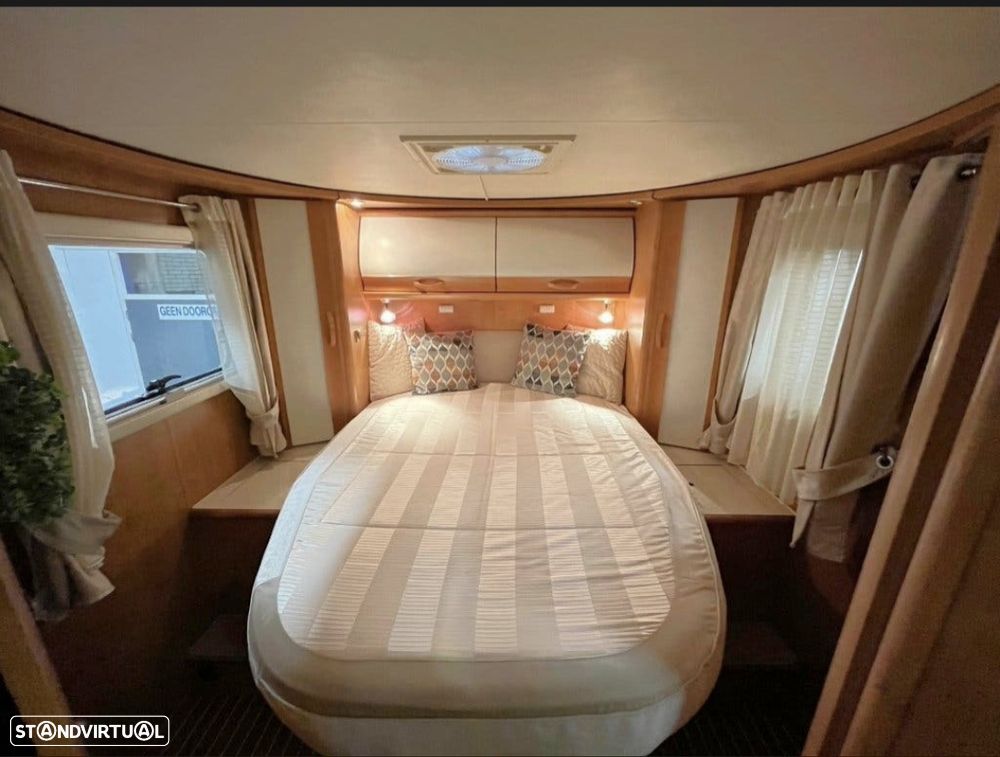 Rapido Serie 90dF 9092 DF Cama Central - 4