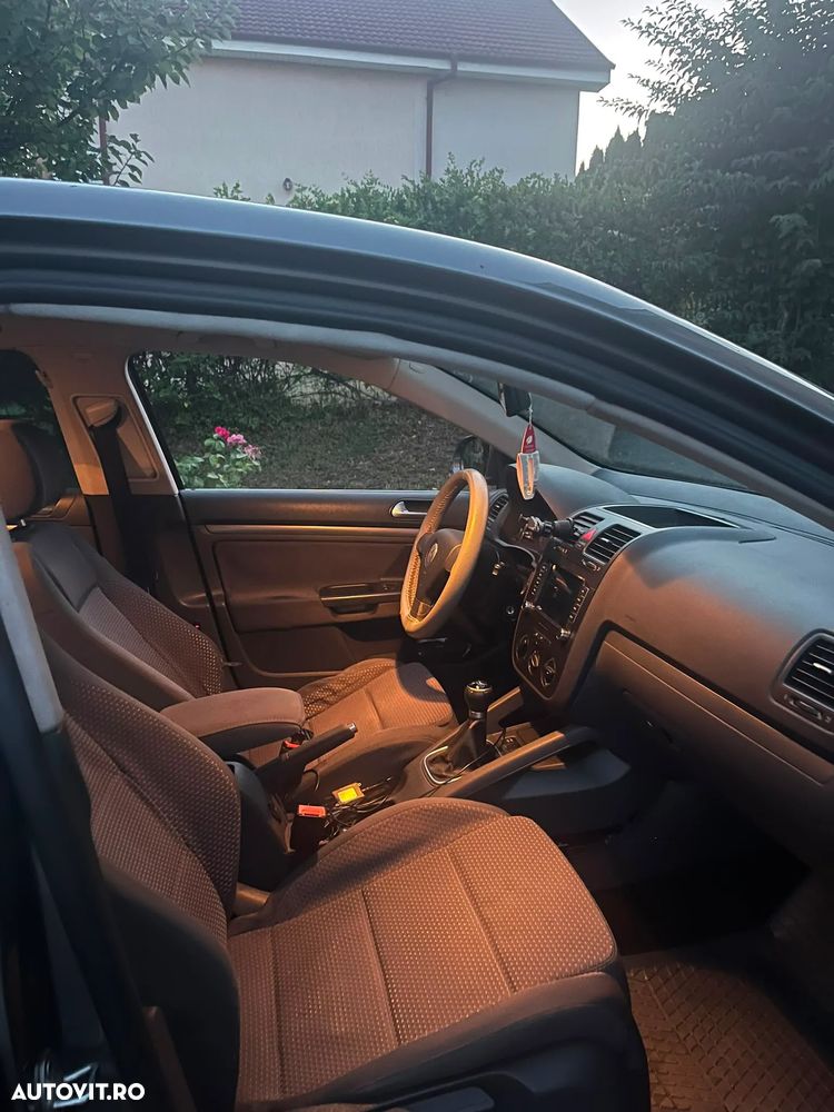 Volkswagen Jetta 1.9 TDI Comfortline - 8