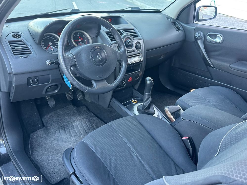 Renault Mégane 1.5 dCi Dynamique - 10